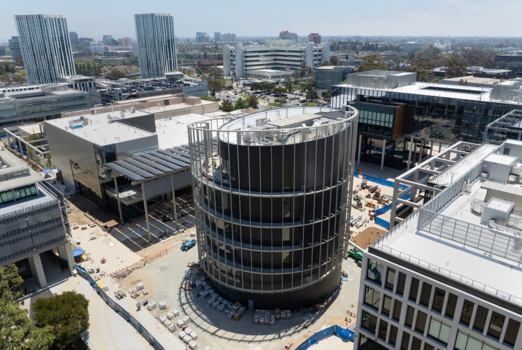 UC San Diego betting big bucks new center for students and alumni will be a hit – San Diego Union-Tribune