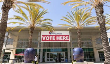 Voters who keep electing same politicians deserve blame too – San Diego Union-Tribune