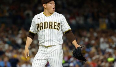 Padres walk off with extra-inning win after wild one against Braves