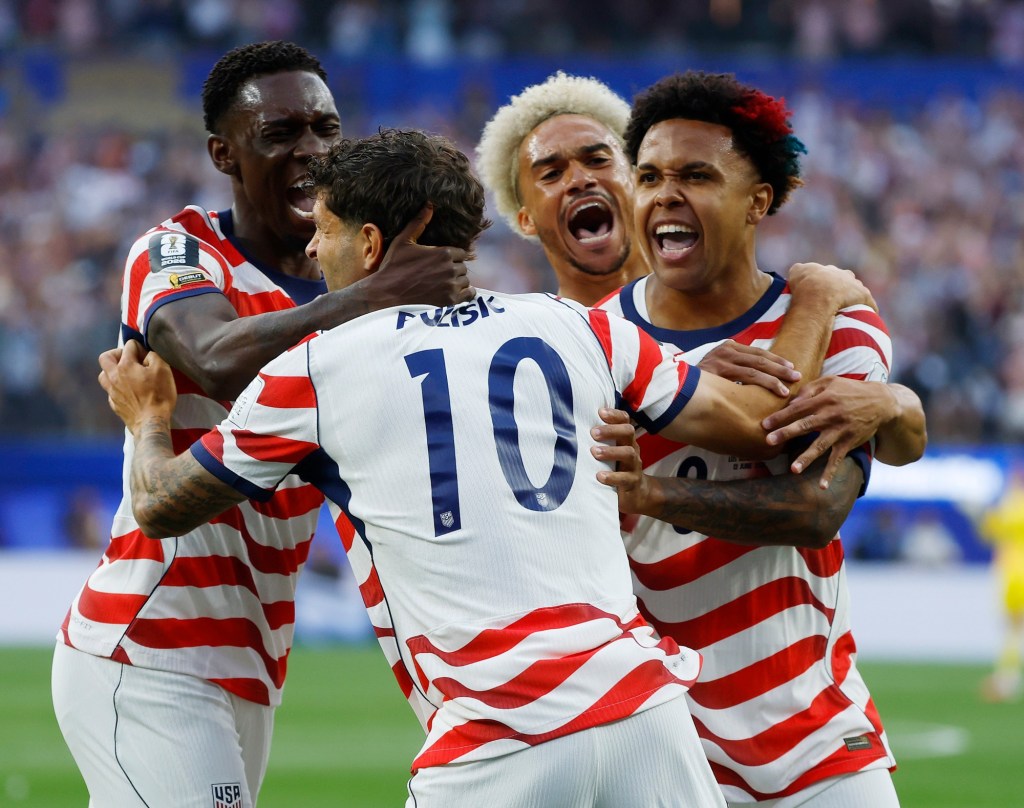 United States opens World Cup play with record-breaking performance, rout of Paraguay