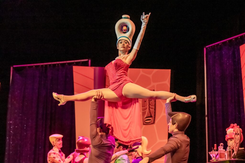 Shag With a Twist - Photo by J Hill Photo.