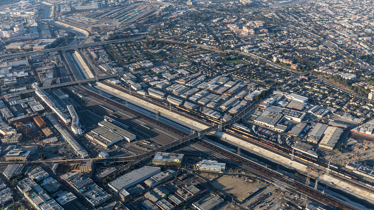 LA AREA EMERGENCY Declared as Boyle Heights Warehouse Fire Burns Into a Fourth Day; Smoke Advisory Extended | The South Pasadenan