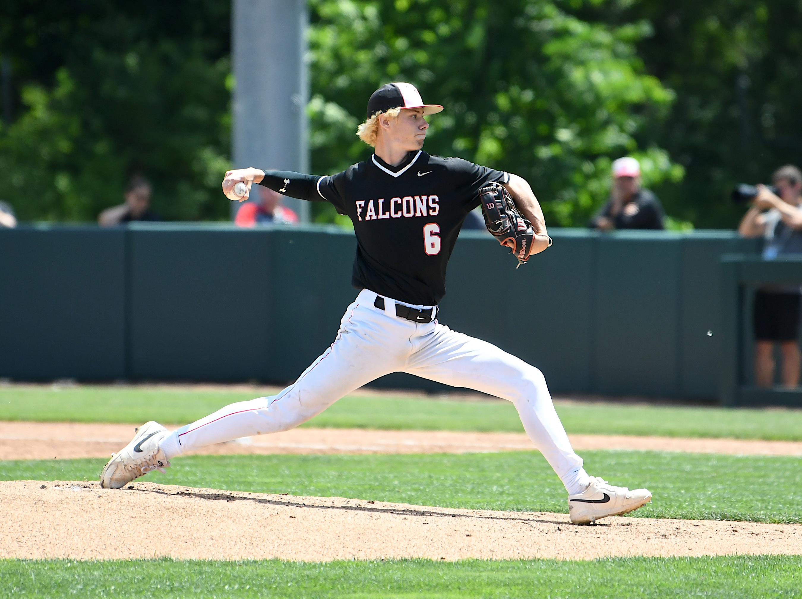 No. 1-ranked Orchard Lake St. Mary's beat Dearborn Divine Child,...