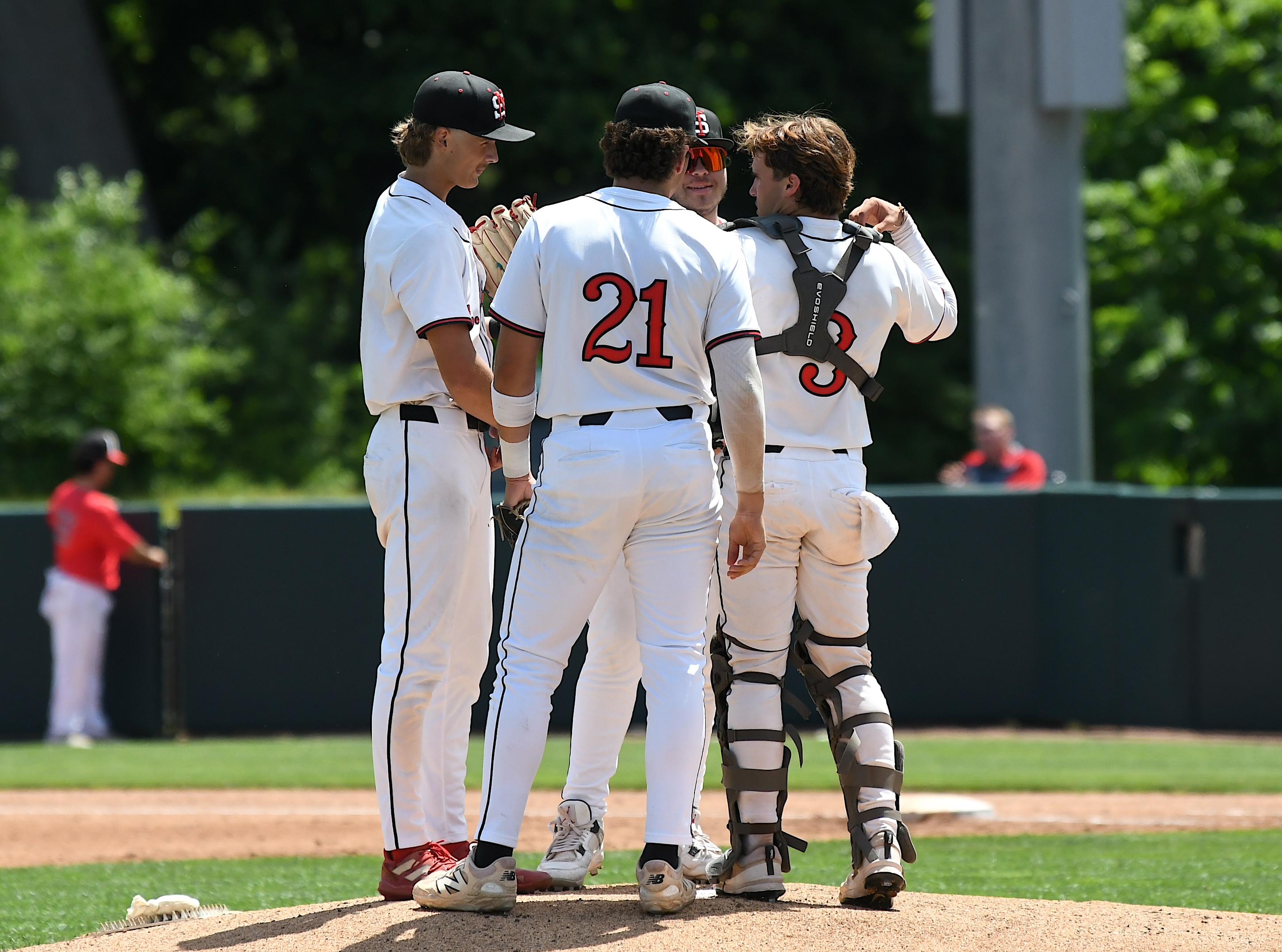 No. 1-ranked Orchard Lake St. Mary's beat Dearborn Divine Child,...
