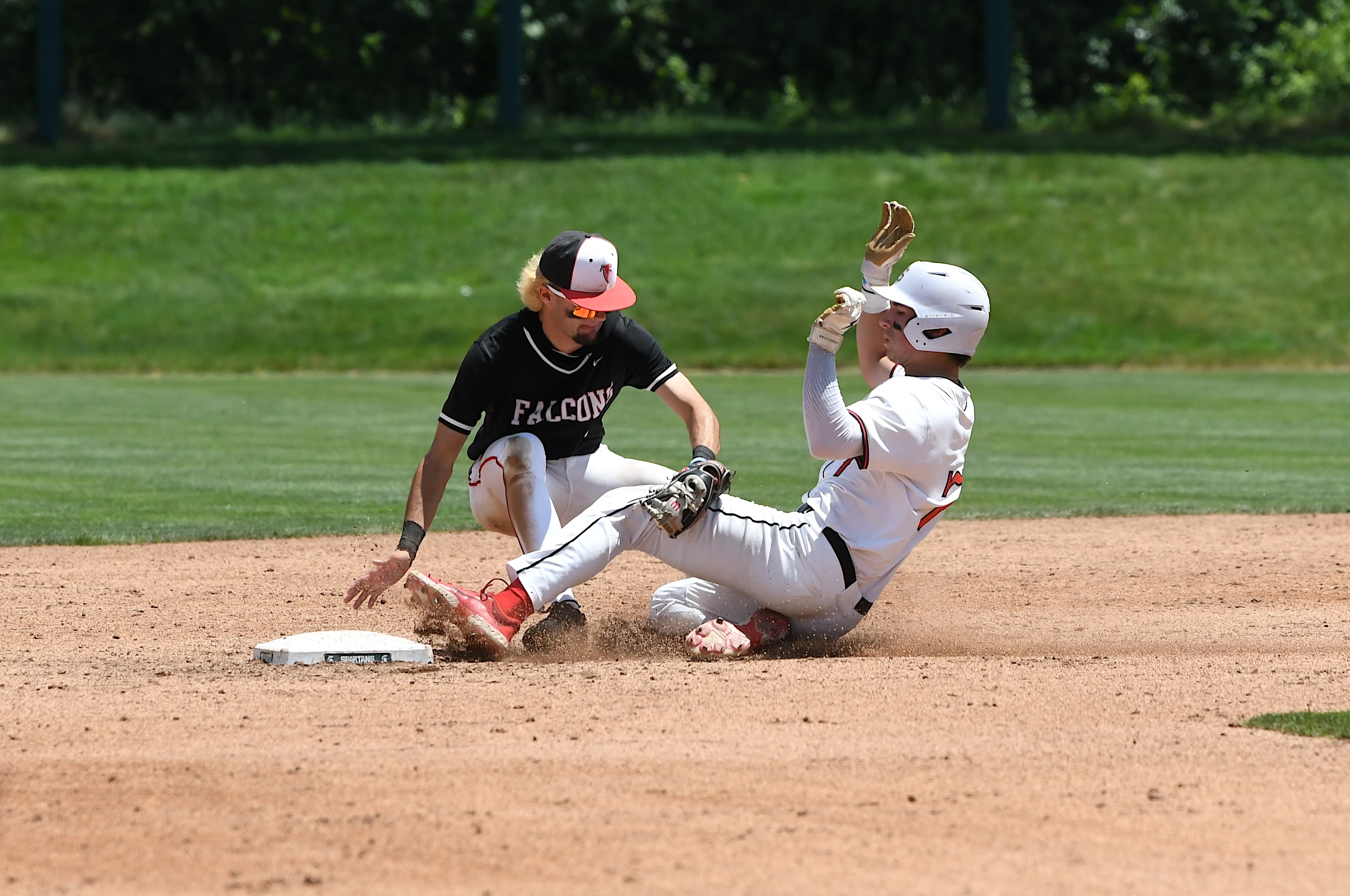 No. 1-ranked Orchard Lake St. Mary's beat Dearborn Divine Child,...