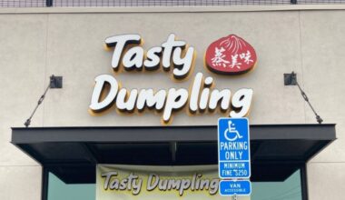 Tasty Dumpling restauant storefront image