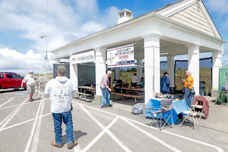 Sending out a signal: Long Beach Peninsula amateur radio group looks to reach, grow new generation of enthusiasts 