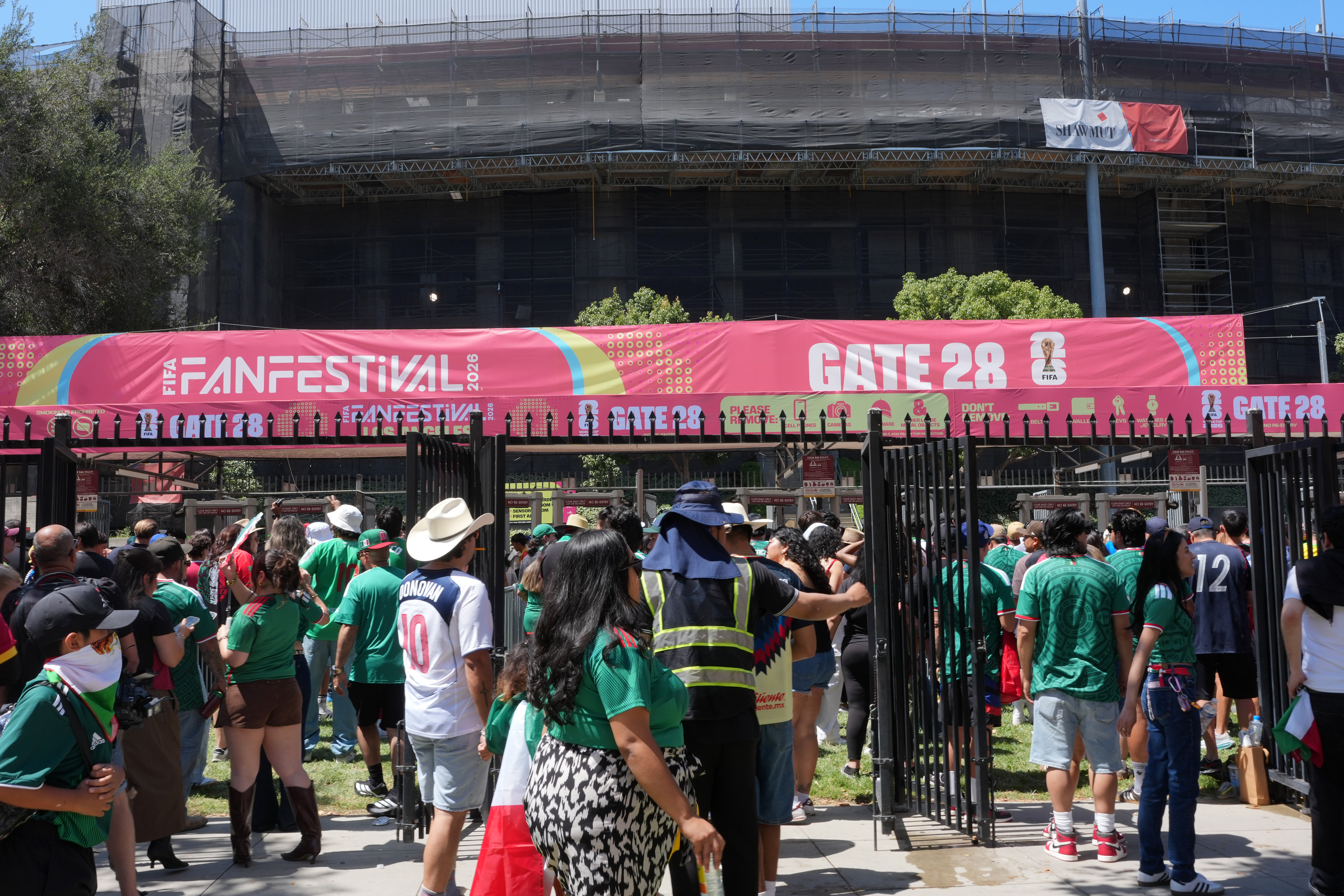 Jun 11, 2026; Los Angeles, California, USA; Fans arrive to the 2026 FIFA World Cup Fan Festival at Los Angeles Memorial Coliseum. Mandatory Credit: Kirby Lee-Imagn Images
