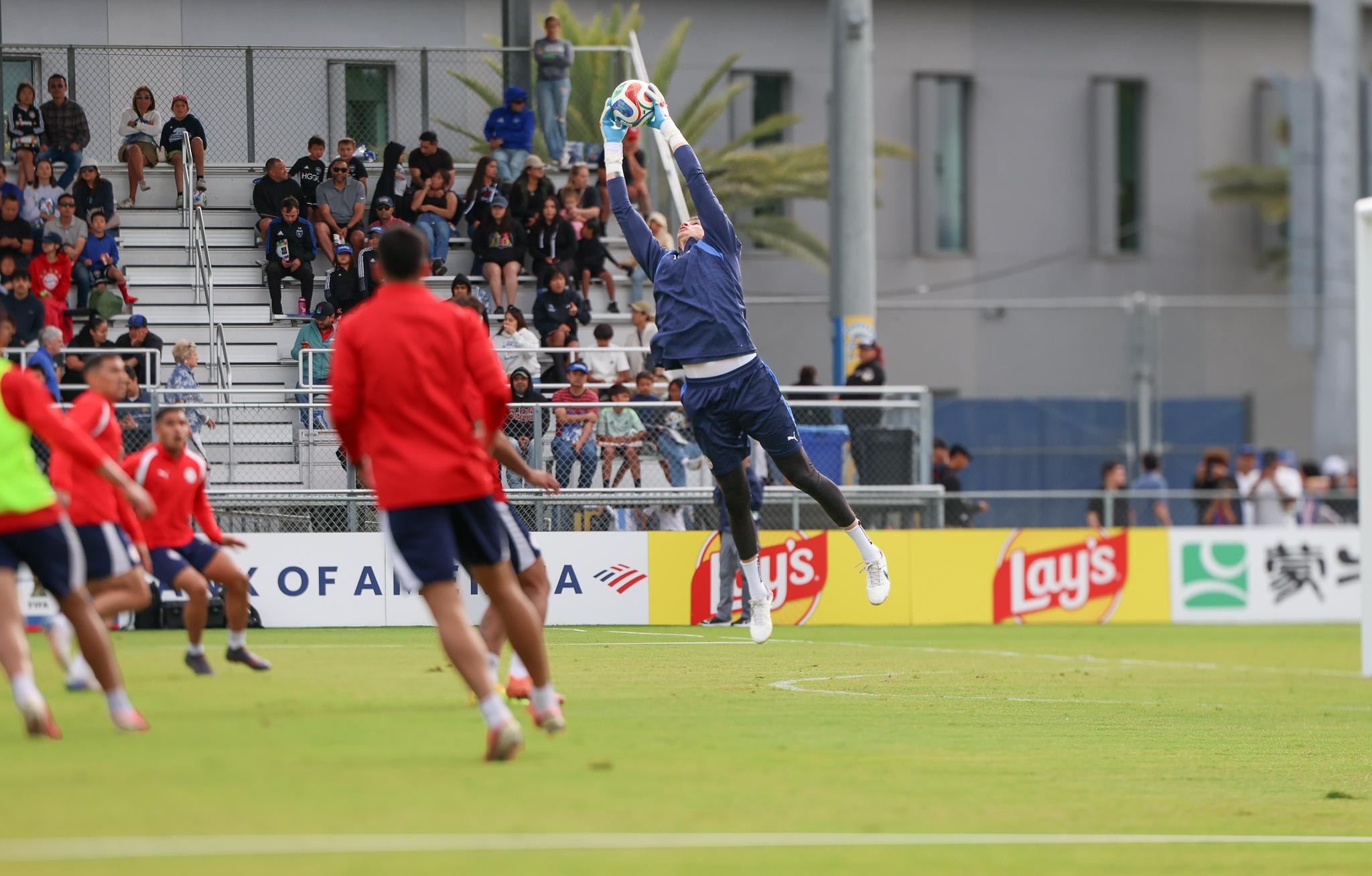Paraguay national soccer team goal keeper Orlando Gill reaches for a save during practice at San Jose State Spartan Soccer Complex, June 8, 2026.