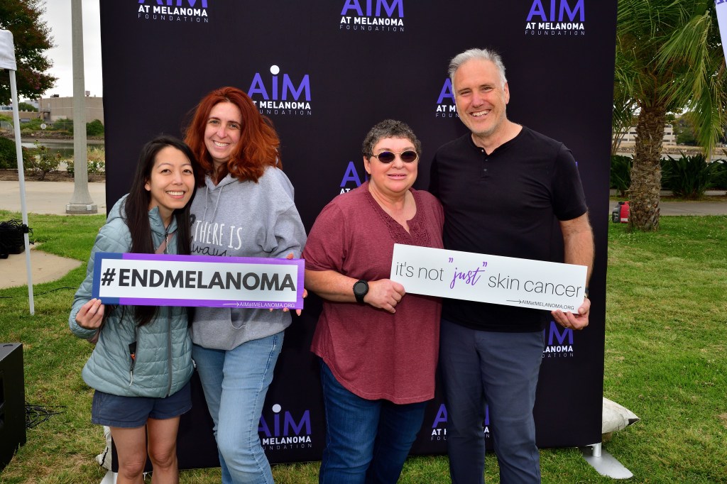 Fundraising walk at Liberty Station takes Steps Against Melanoma – San Diego Union-Tribune