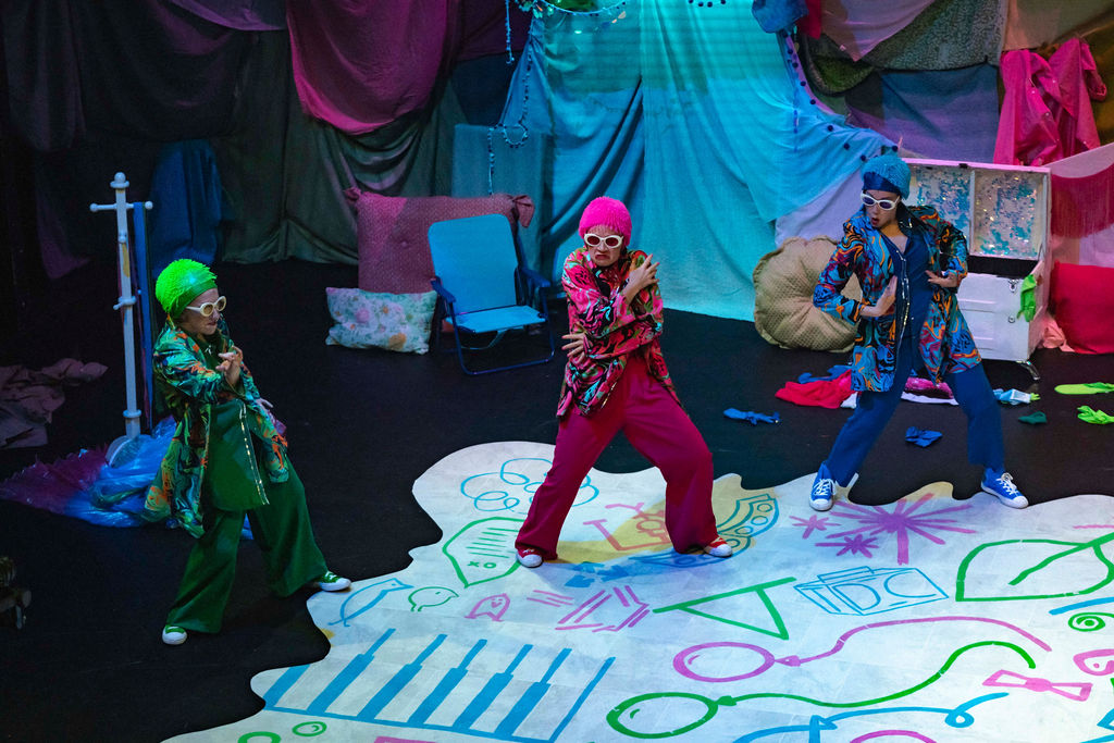 The Seaweed Sisters - (L-R) Jillian Meyers, Megan Lawson, Dana Wilson in WEED OH NO - Photo by Owen Scarlett.