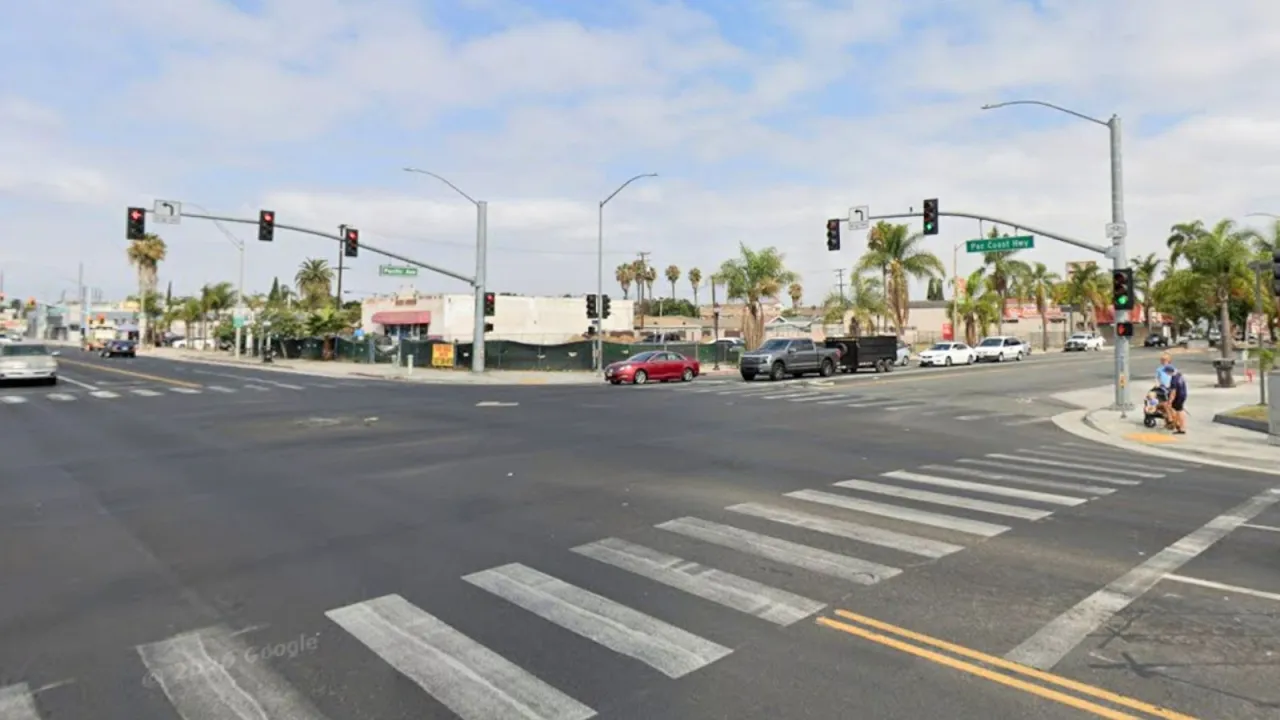 Woman killed by driver while crossing PCH in Long Beach