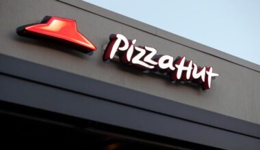 Struggling Pizza Hut restaurant chain will be sold for $2.7 billion