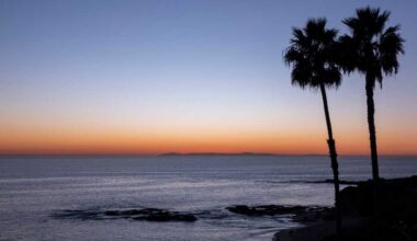 Search expands for a teenage girl swept into the ocean in Southern California