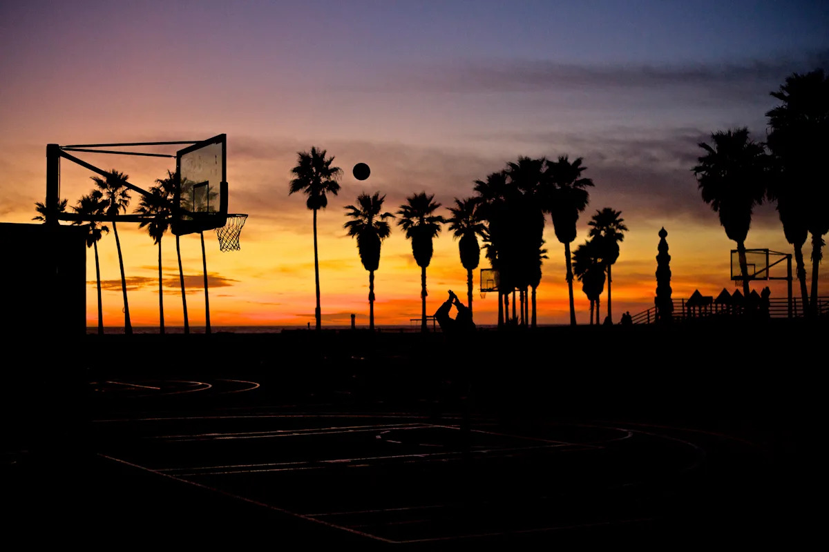 Where to stay in Los Angeles for an iconic summer vacation