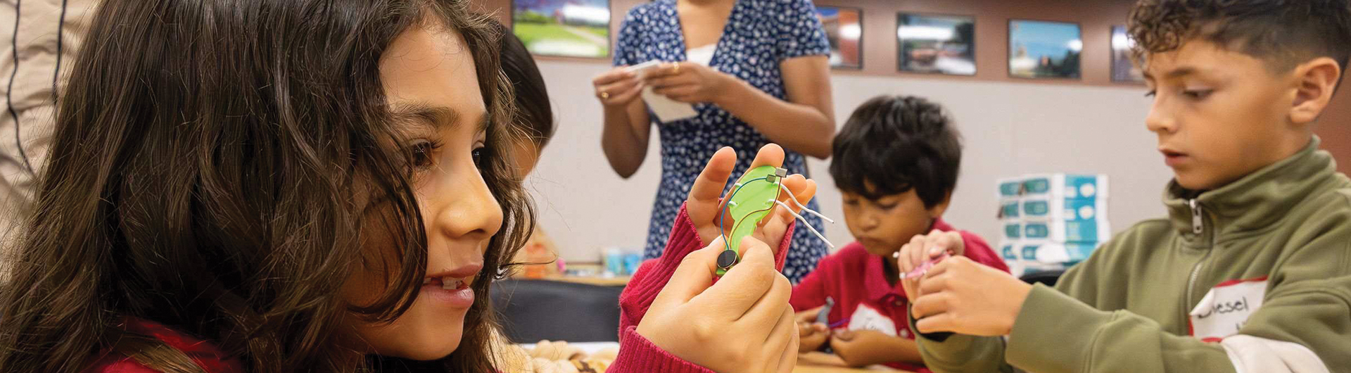 CSULB student teachers spark STEAM curiosity in elementary kids
