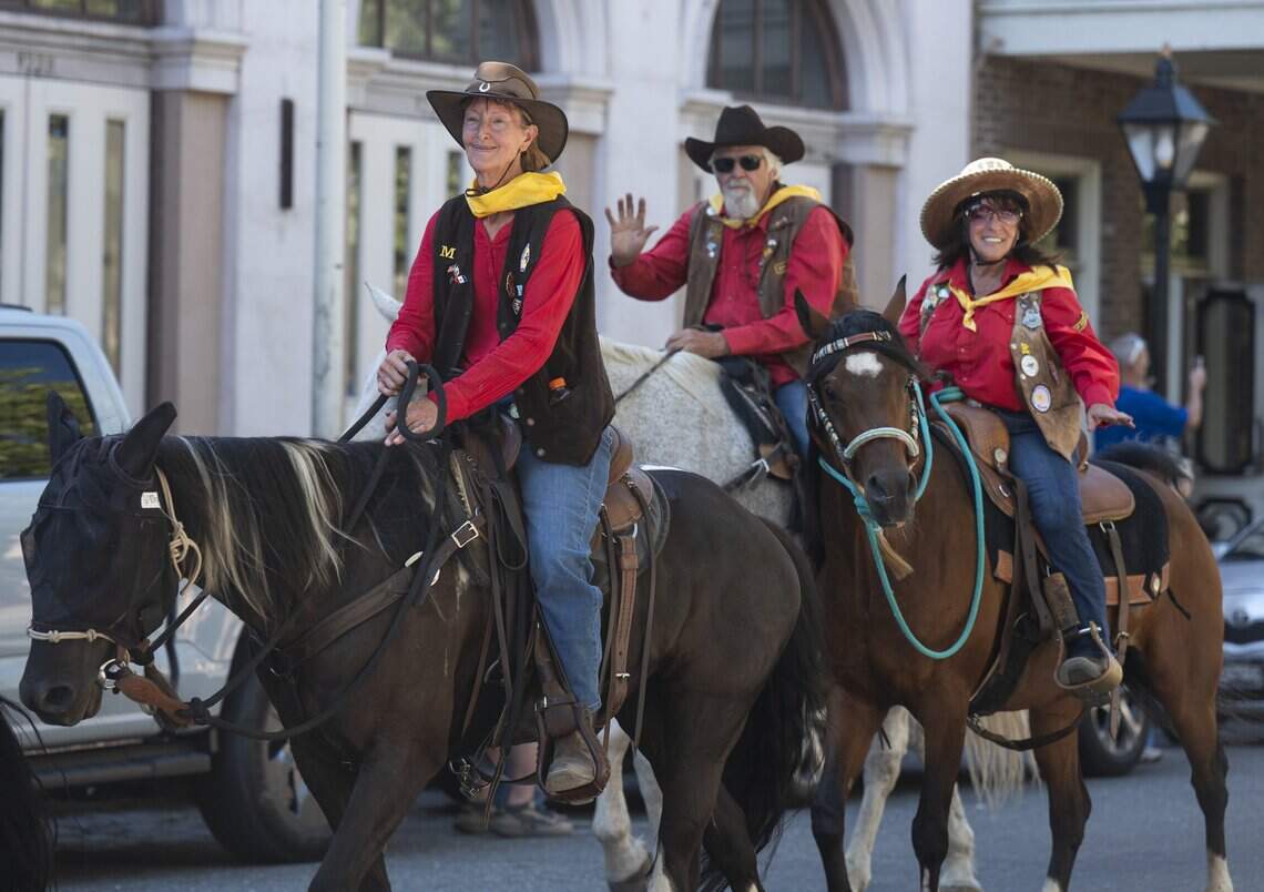 Pony Express arrives in Old Sacramento after 10 days and nearly 2,000 miles