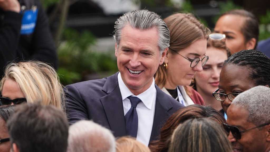 Newsom urges a national 'billionaires' tax,' fights California proposal