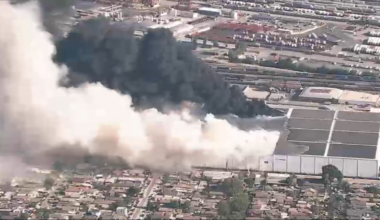 Flare-ups at Boyle Heights warehouse continue – NBC Los Angeles