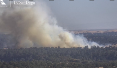 Turkey Fire threatens structures near Camanche Reservoir in Calaveras County, Cal Fire says