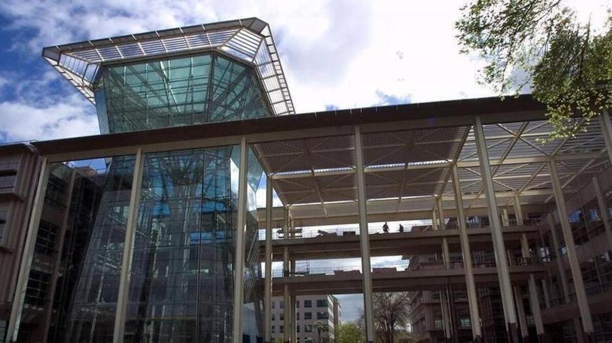 The California Public Employees’ Retirement System is speeding up its debt payment schedule. It saves money in the long-term, but will be a short-term fee hike for government agencies that belong to the fund. The California Public Employees’ Retirement System is speeding up its debt payment schedule. It saves money in the long-term, but will be a short-term fee hike for government agencies that belong to the fund.