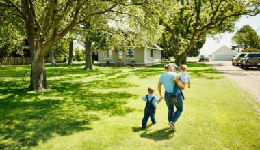 California is becoming the capital of multigenerational living. See which cities have the most multigenerational homes.