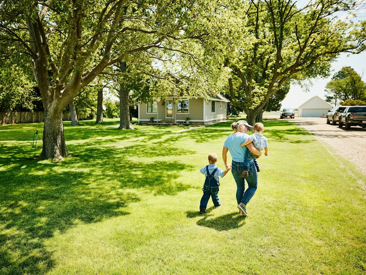 California is becoming the capital of multigenerational living. See which cities have the most multigenerational homes.