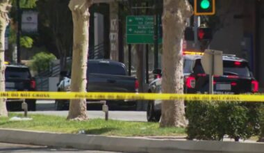 Bomb threat standoff at Bakersfield Chase Bank continues as negotiators work to release hostages