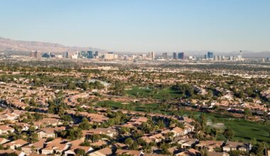 Workers flock to Nevada from California amid lithium discovery