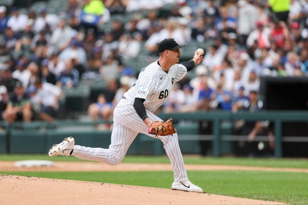 White Sox pitcher Bryan Hudson (60) pitches during the first inning against the Dodgers at Rate Field Sunday June 14, 2026 in Chicago. (Armando L. Sanchez/Chicago Tribune)