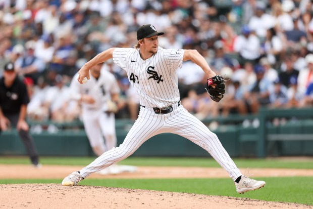 White Sox pitcher Erick Fedde (47) pitches during the fourth inning against the Dodgers at Rate Field June 14, 2026 in Chicago. (Armando L. Sanchez/Chicago Tribune)