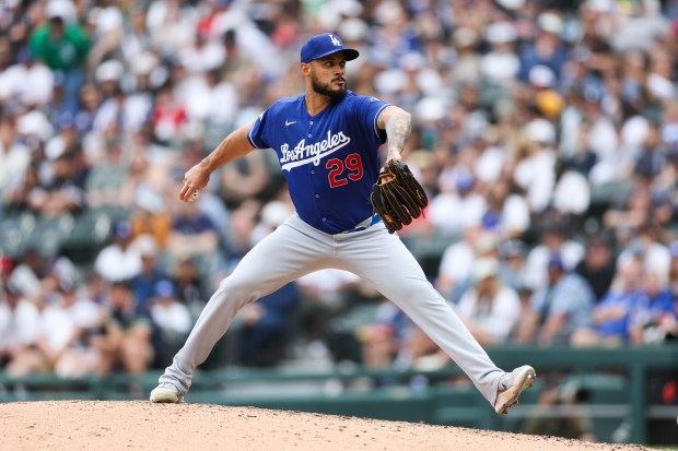 Dodgers pitcher Jonathan Hernández (29) pitches during the eighth inning against the White Sox at Rate Field June 14, 2026 in Chicago. (Armando L. Sanchez/Chicago Tribune)