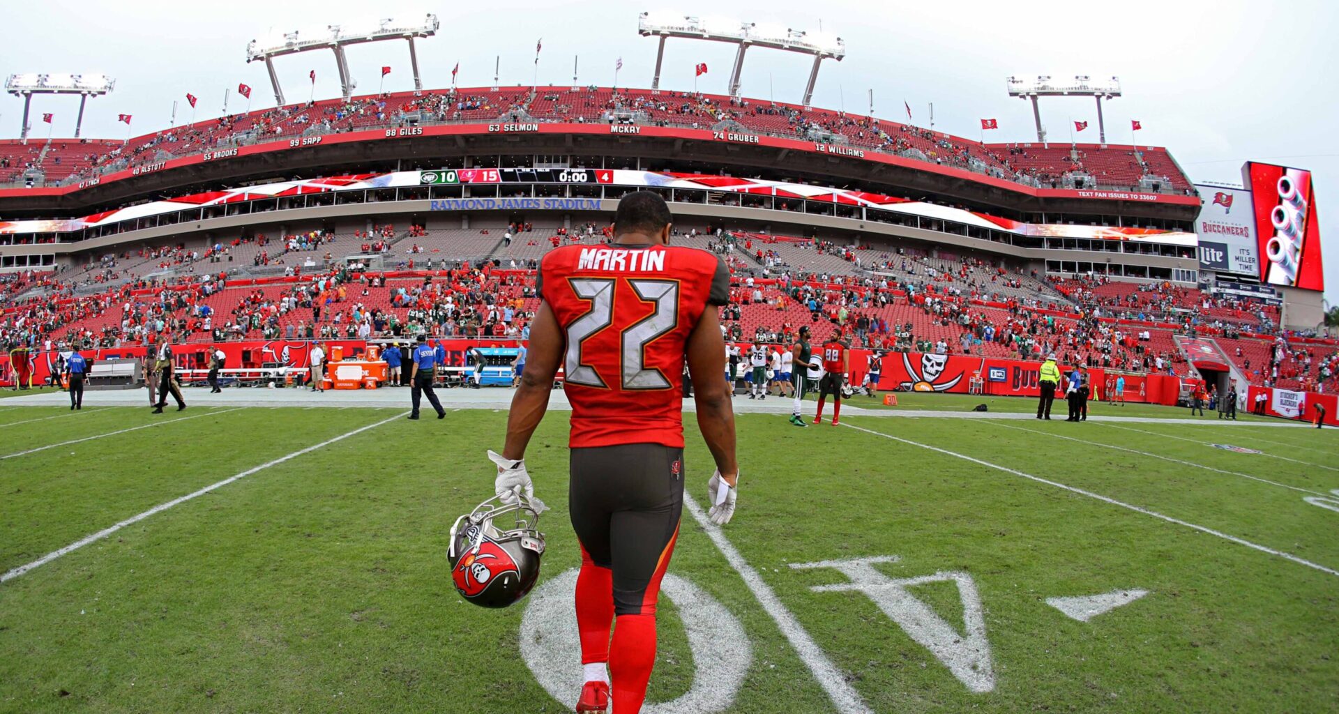 Ex-NFL RB Martin parents file wrongful death suit against Oakland