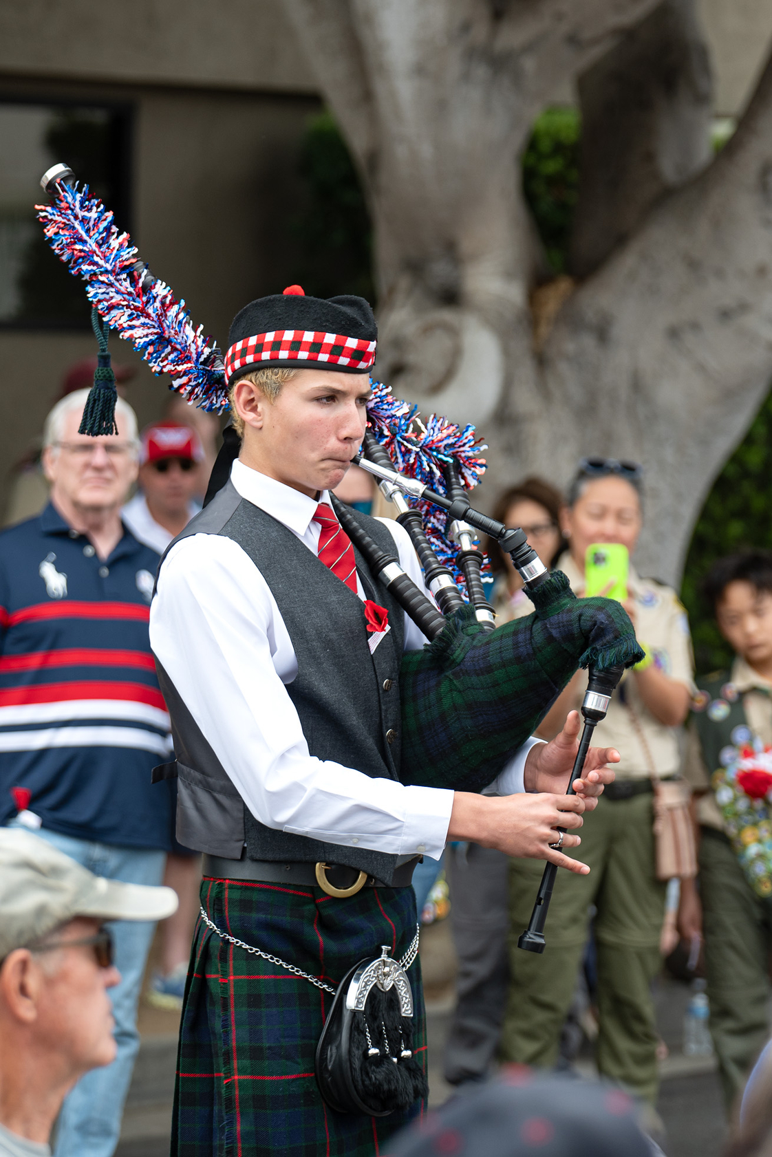 Bagpiper Costello Holt performs “Amazing Grace” (Jon Clark)