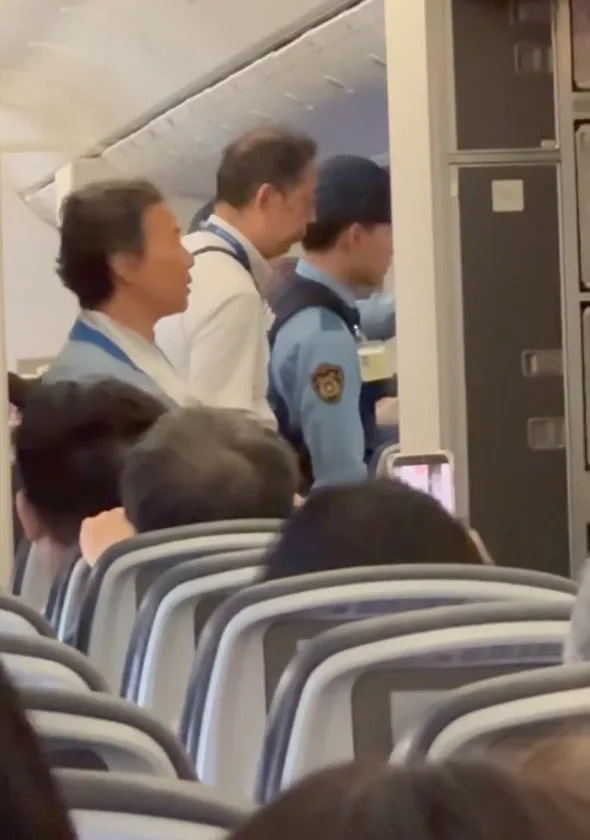 Passengers said the travel nightmare unfolded shortly after takeoff, when the passenger’s behavior rapidly spiraled. reddit.r/unitedairlines