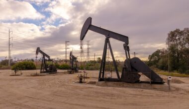Feds clear path for oil and gas drilling in California