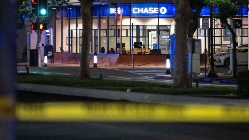 California hostage situation: A cryptic message was the beginning of a 15-hour standoff in Bakersfield