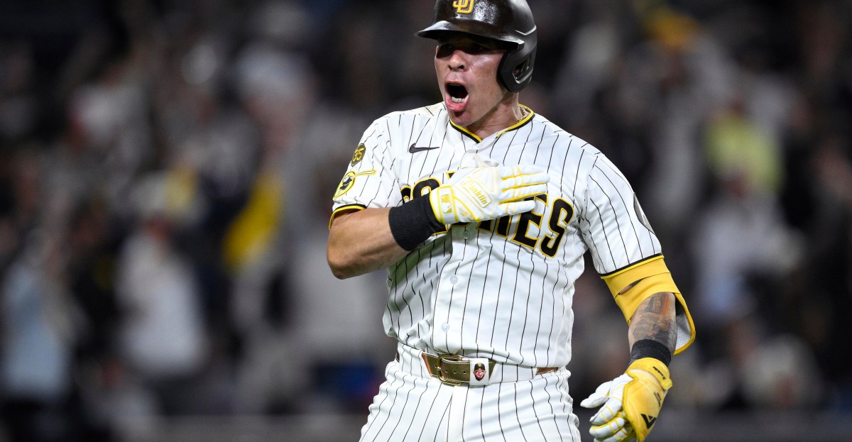 San Diego shows fight, snaps losing streak, forces rubber match