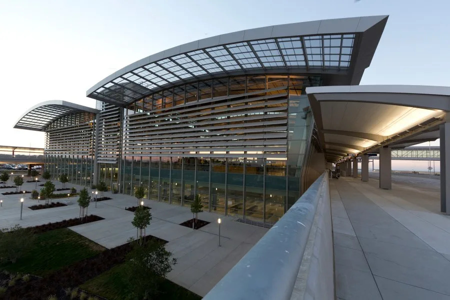 Man arrested for bringing ‘explosive material’ into Sacramento airport