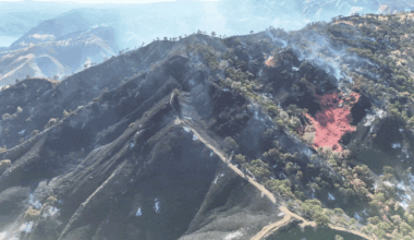 Crews Battle Growing Blaze in Northern California's Sacramento Valley