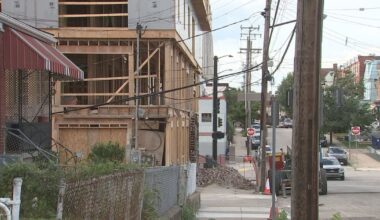 Oakland residents say cars were towed without proper notice, officials say signage was approved