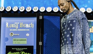 Snoop Dogg gets Key to the City at F&M Bank Amphitheater Debut | 2 Urban Girls