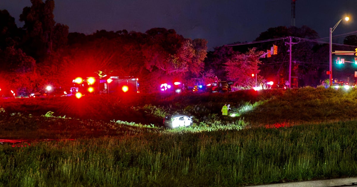 Fiery crash off I-30 closes Oakland overpass, sends 1 to hospital