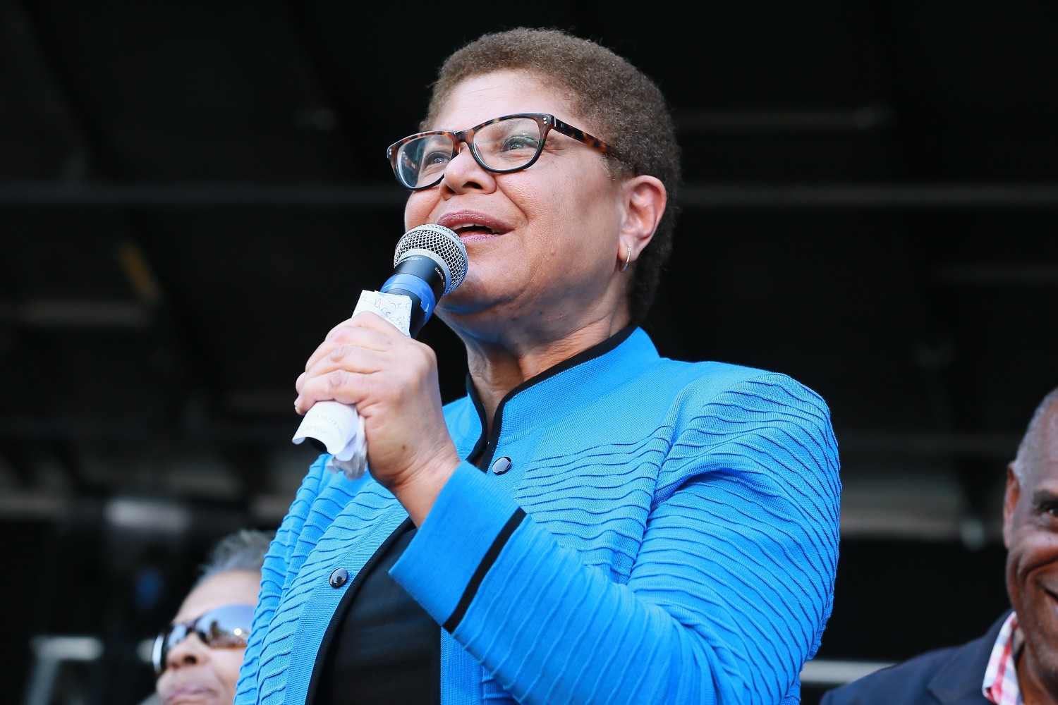 Karen Bass Advances to LA Mayoral Runoff Election
