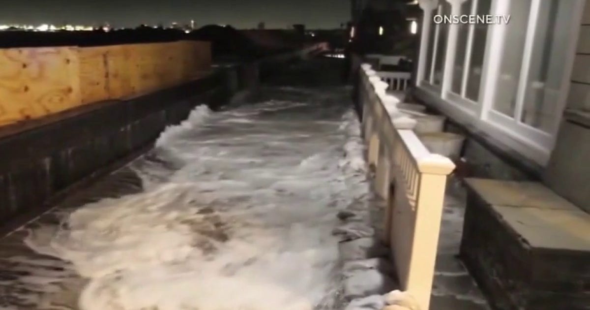 King tides, powerful surf threaten Long Beach homes as residents call for permanent solution