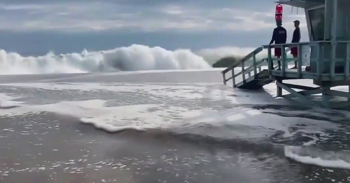Dangerous king tides prompt flooding, high surf warnings across Southern California