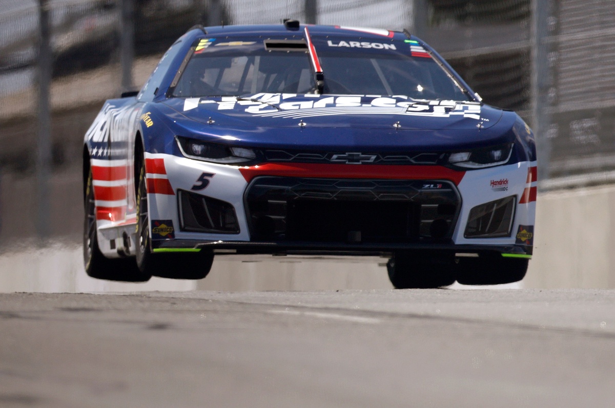 NASCAR Cup drivers get chaotic first taste of San Diego street course