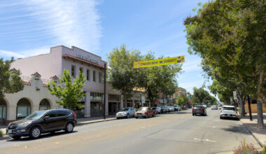 Just Outside Sacramento Is California's Underrated City With A Charming Downtown, Boutique Shops, And Tasty Eats