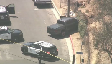 Officer shot after pursuing a stolen vehicle in Boyle Heights – NBC Los Angeles
