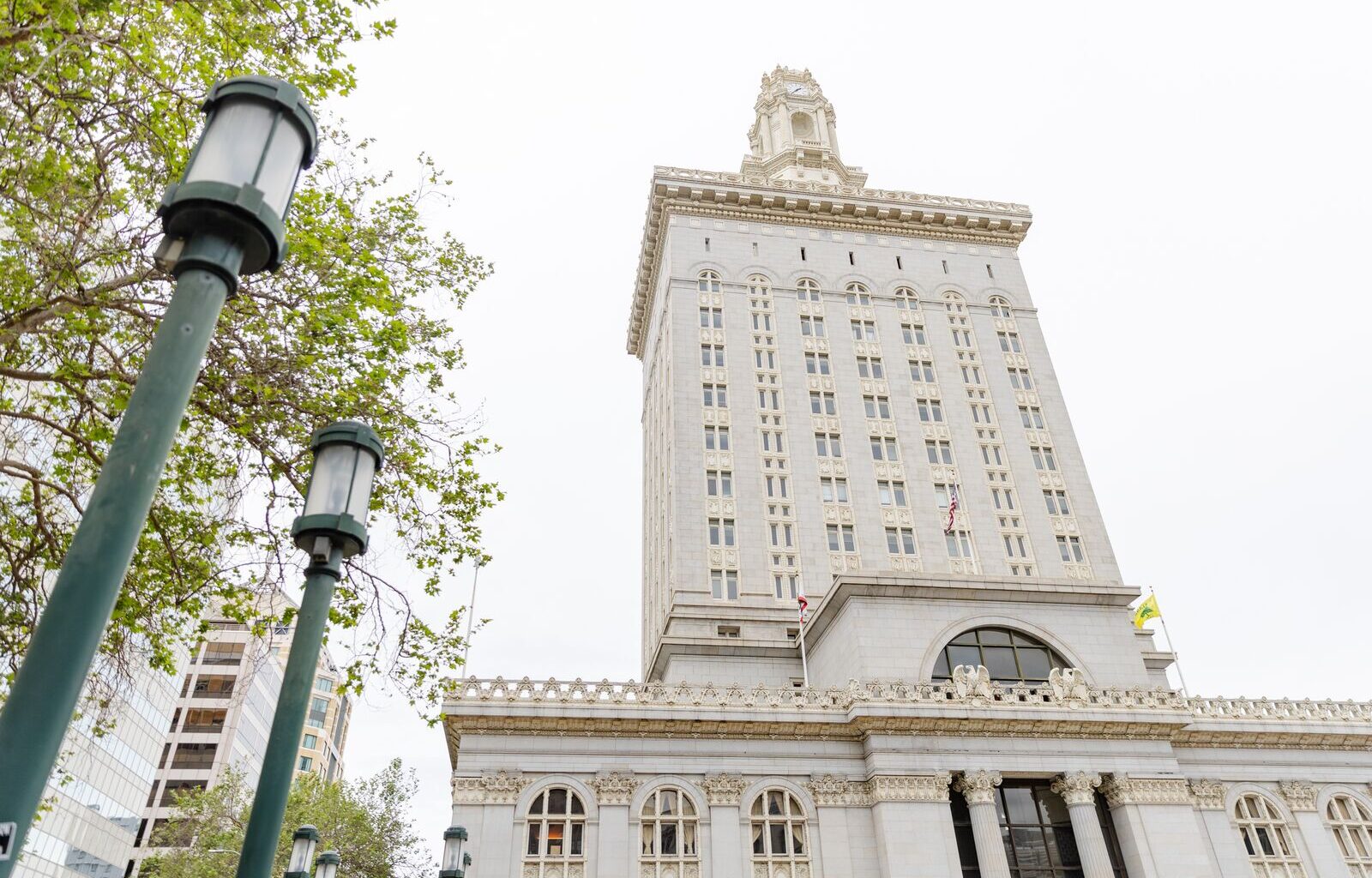 Racial disparities undermine Oakland’s contracting process. Can the city fix this?